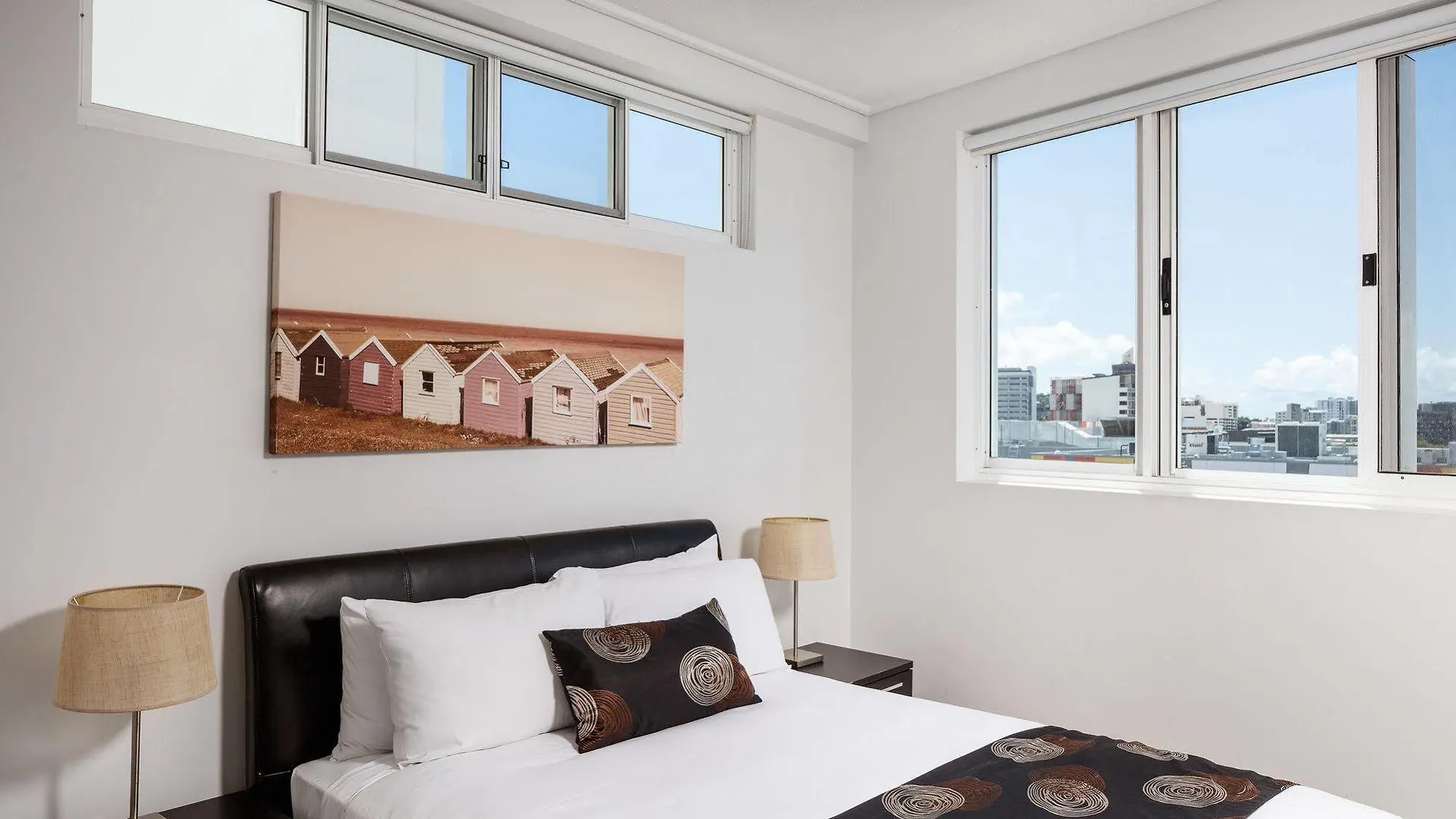 **** Aparthotel Central Holborn Apartments Townsville Australia
